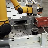 aubo-i20-automaticke-mazani-zavitniku