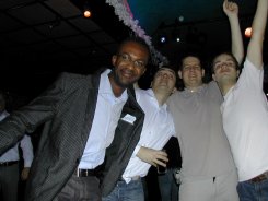 Radek a Honza ve Švédsku na party (Medium).JPG